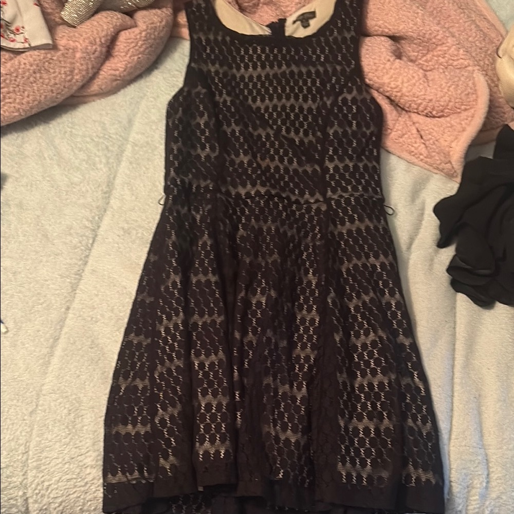 Black and Cream Sleeveless Dress